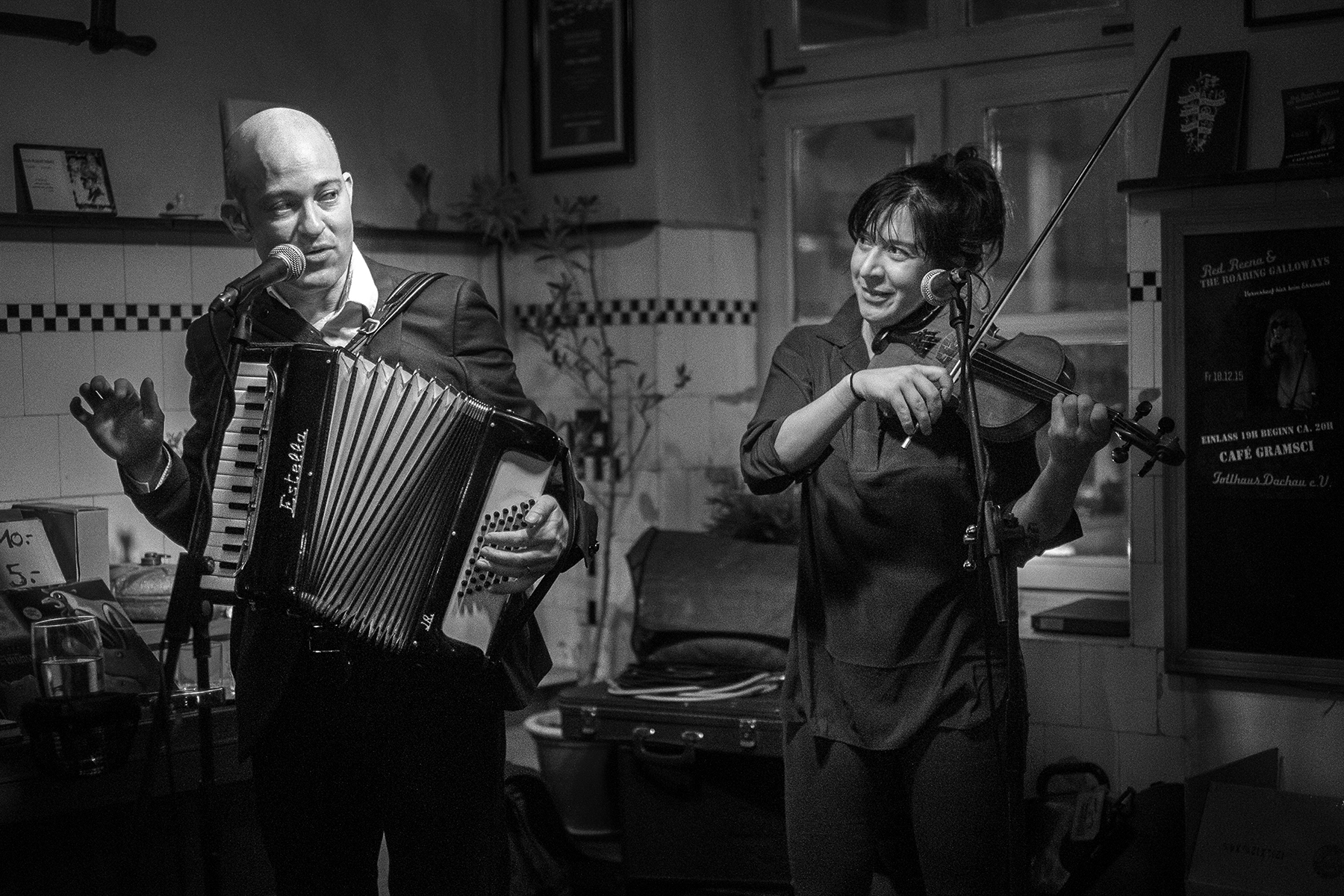 Geoff Berner, Brigitta Dajczer, Café Gramsci, Dachau, 10.12.2015