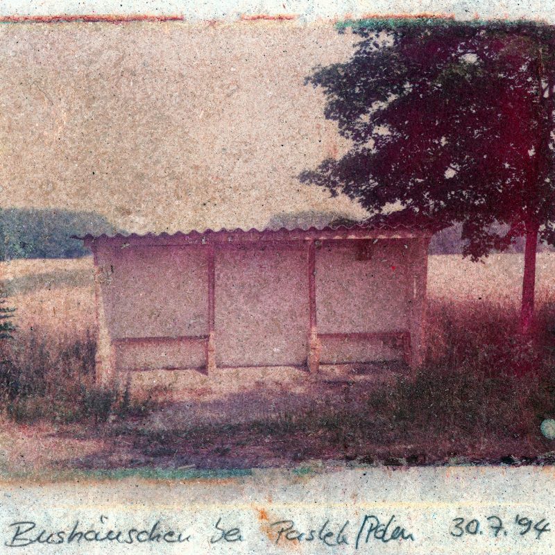 Bushäuschen bei Paslek, Polen, 1994, Polaroidtransfer