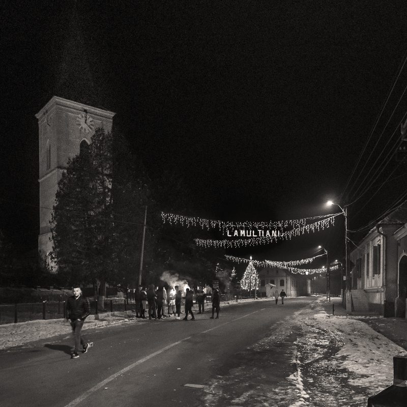 La Mulți Ani