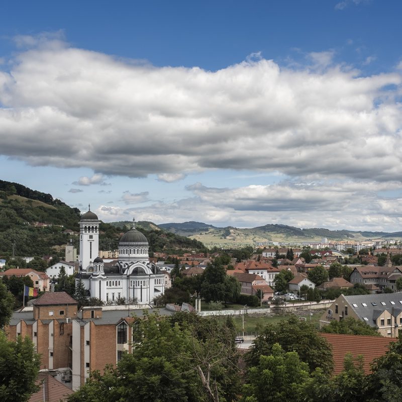 Blick nach Nordosten mit orthodoxer Kirche