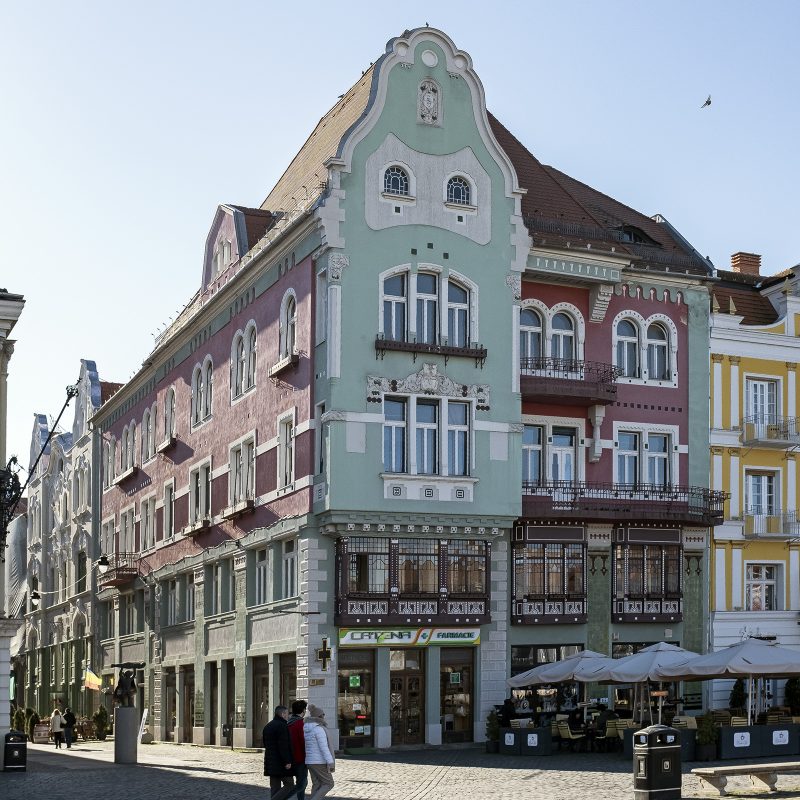 Palatul Brück, Domplatz, Piața Unirii 2