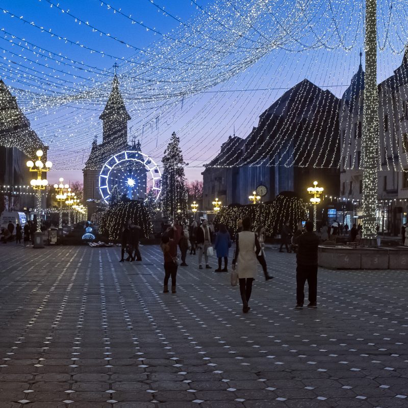 Piața Victoriei, Opernplatz, Corso